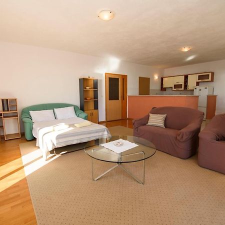 Apartman Mijo - Suhi Potok イェセニツェ エクステリア 写真