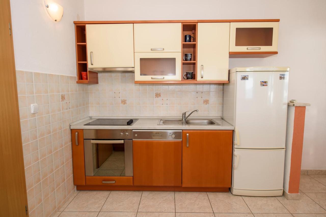 Apartman Mijo - Suhi Potok イェセニツェ エクステリア 写真