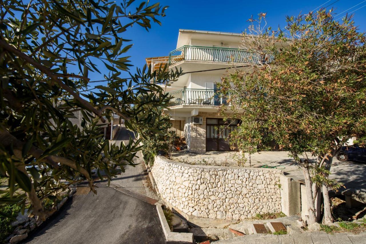 Apartman Mijo - Suhi Potok イェセニツェ エクステリア 写真