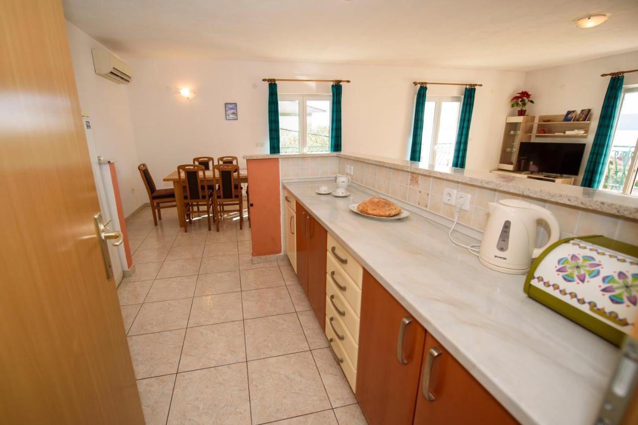 Apartman Mijo - Suhi Potok イェセニツェ エクステリア 写真