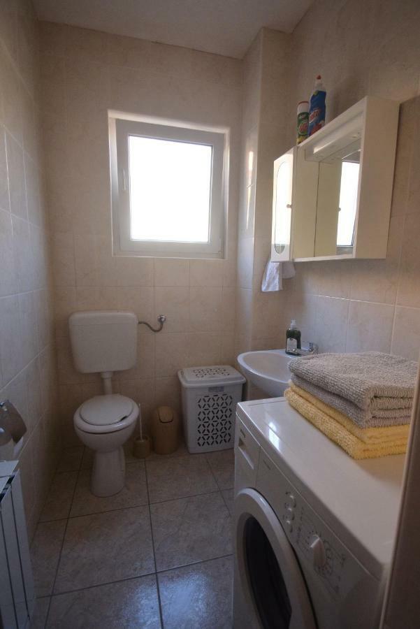 Apartman Mijo - Suhi Potok イェセニツェ エクステリア 写真